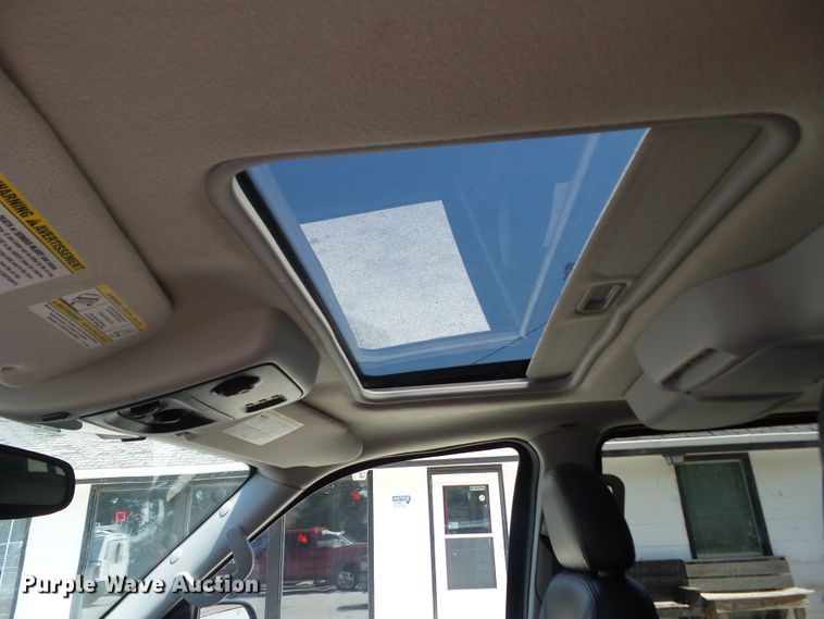 image for item GX9097 2003 Ford Explorer Limited  SUV