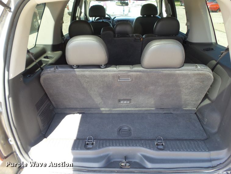 image for item GX9097 2003 Ford Explorer Limited  SUV