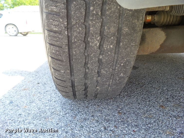 image for item GX9097 2003 Ford Explorer Limited  SUV