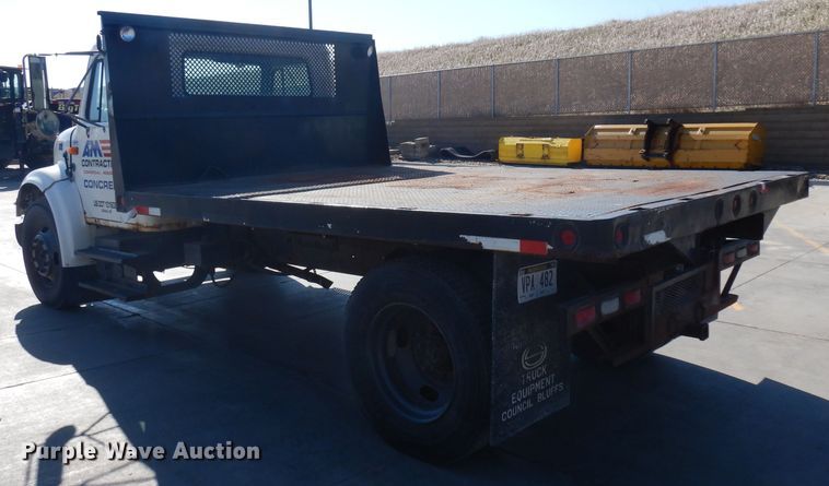 image for item GY9053 1999 International 4700 dump flatbed truck