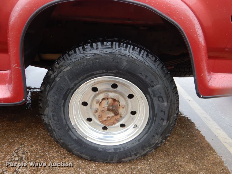 image for item GY9826 1996 Ford F250  SuperCab pickup truck