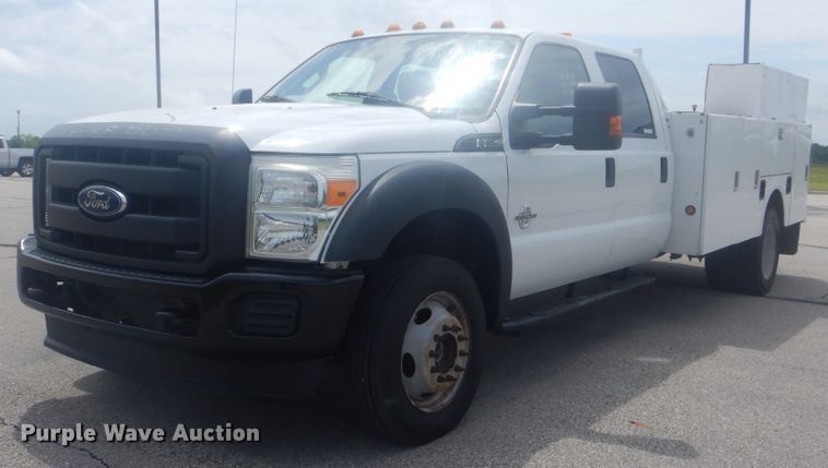 image for item GY9878 2013 Ford F550 Super Duty  Crew Cab utility bed truck