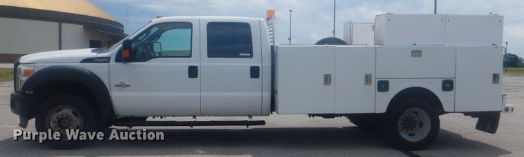 image for item GY9878 2013 Ford F550 Super Duty  Crew Cab utility bed truck