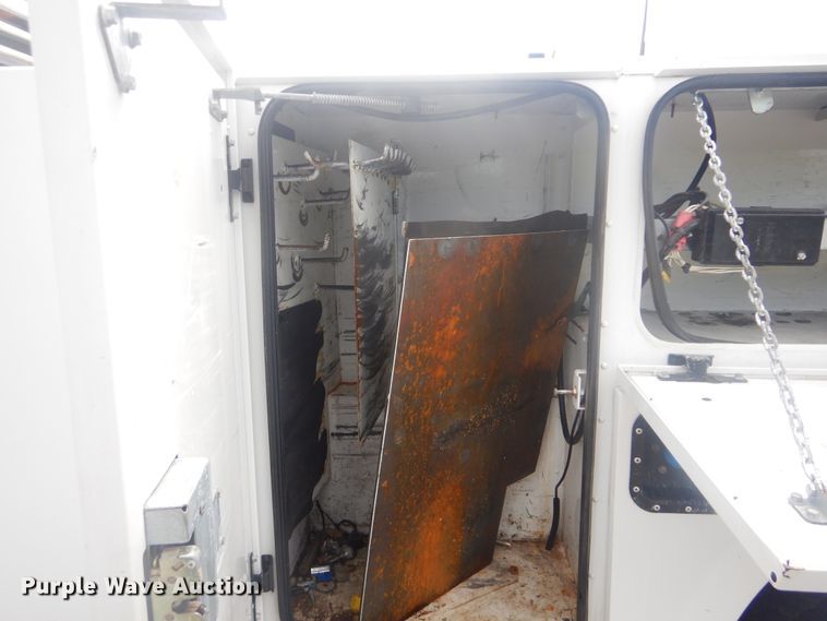 image for item GY9878 2013 Ford F550 Super Duty  Crew Cab utility bed truck