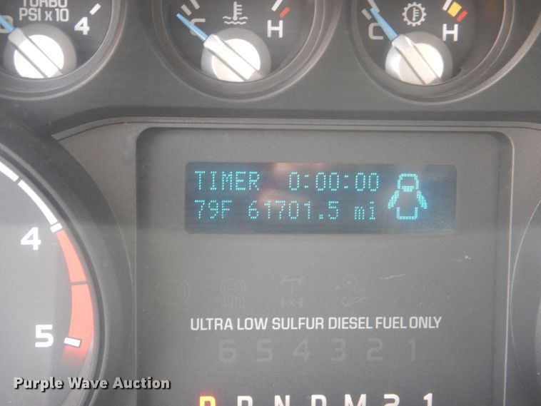 image for item GY9880 2012 Ford F550 Super Duty  flatbed truck