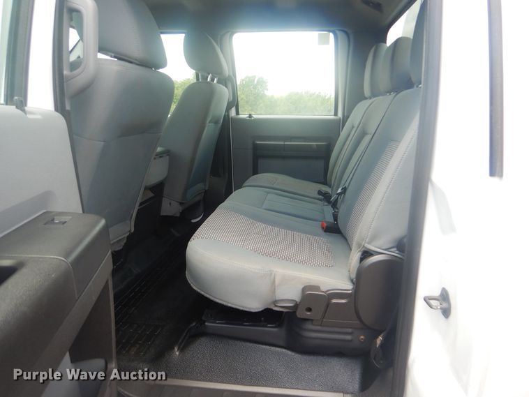 image for item GY9880 2012 Ford F550 Super Duty  flatbed truck