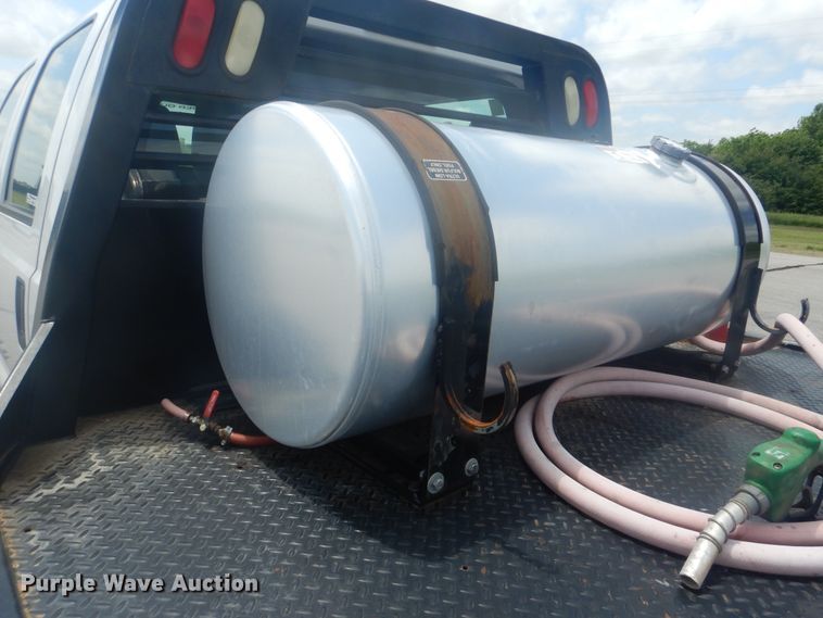 image for item GY9880 2012 Ford F550 Super Duty  flatbed truck