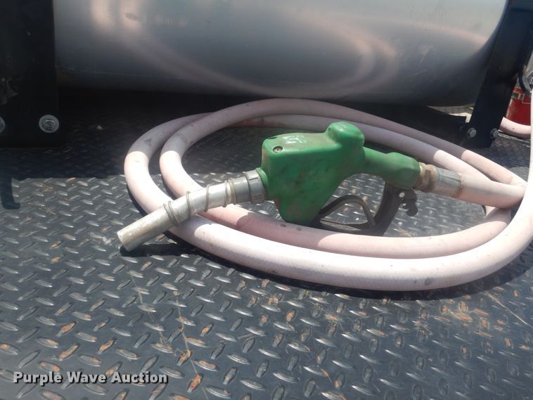 image for item GY9880 2012 Ford F550 Super Duty  flatbed truck