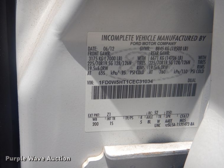 image for item GY9880 2012 Ford F550 Super Duty  flatbed truck