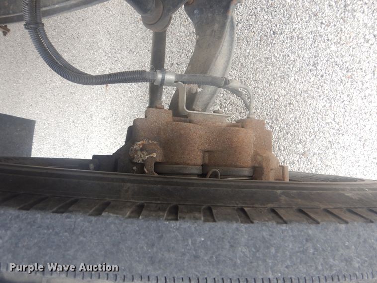 image for item GY9881 2000 Chevrolet C6500  flatbed truck