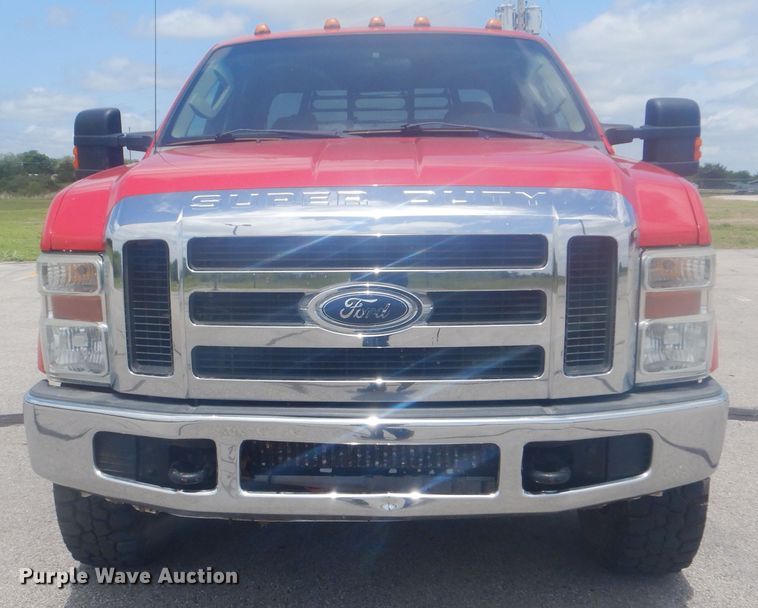 image for item GY9882 2008 Ford F350 Super Duty  Crew Cab bale bed pickup truck