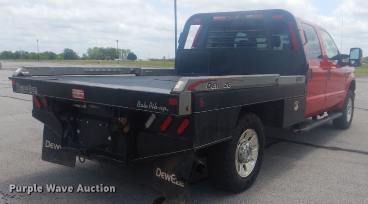 image for item GY9882 2008 Ford F350 Super Duty  Crew Cab bale bed pickup truck