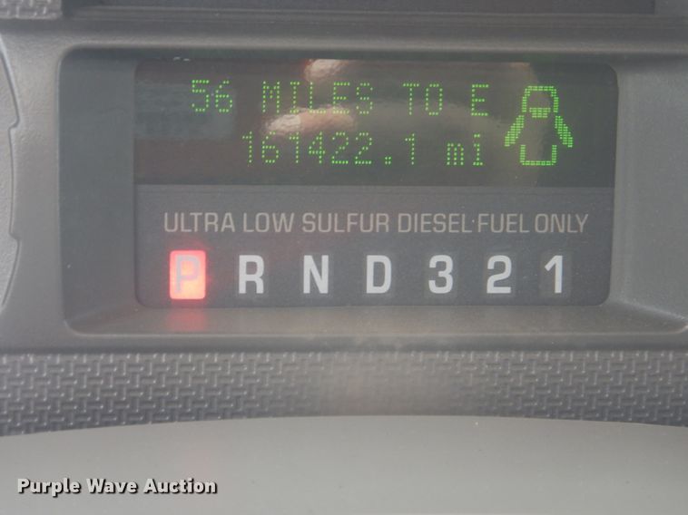 image for item GY9882 2008 Ford F350 Super Duty  Crew Cab bale bed pickup truck