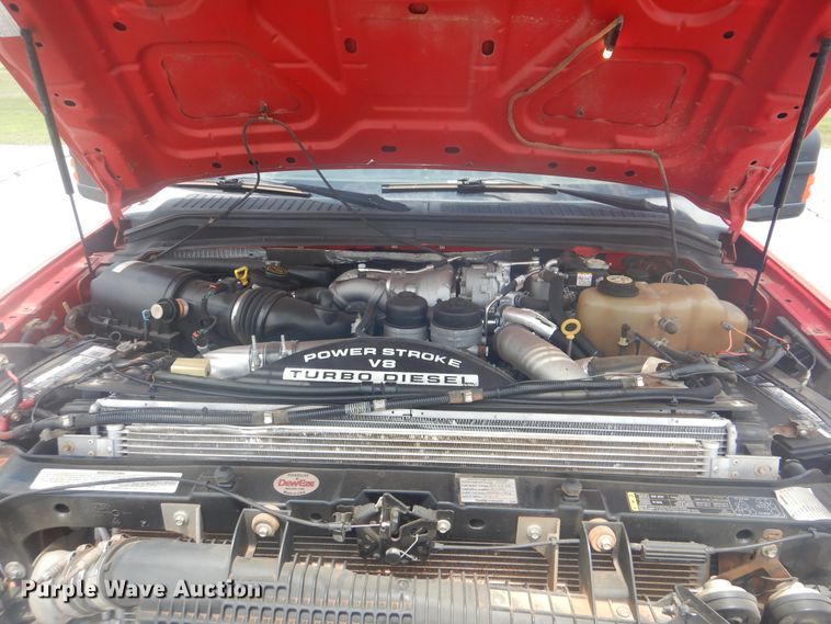 image for item GY9882 2008 Ford F350 Super Duty  Crew Cab bale bed pickup truck