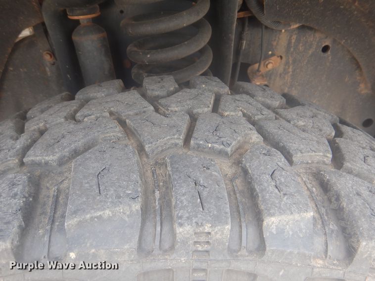 image for item GY9882 2008 Ford F350 Super Duty  Crew Cab bale bed pickup truck