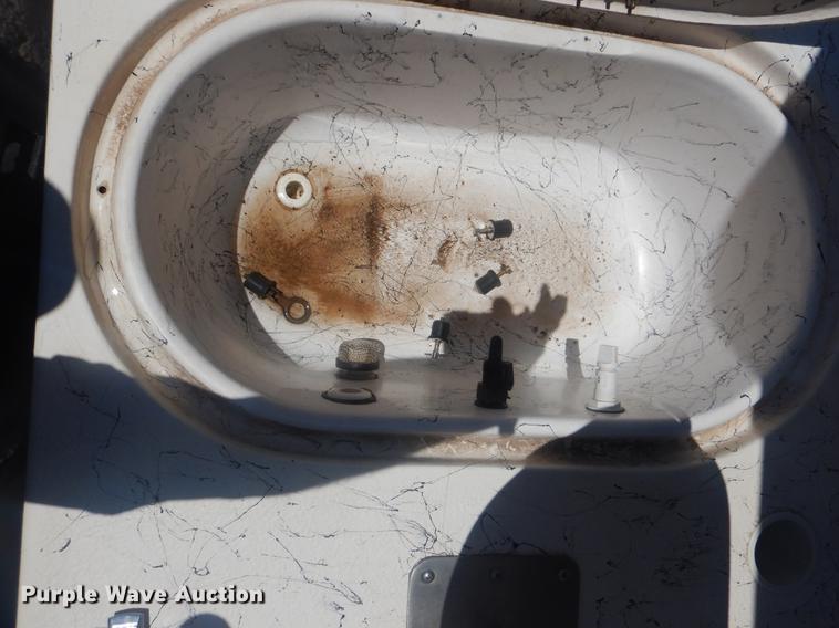 image for item GY9897 2003 Carolina Skiff J12  boat