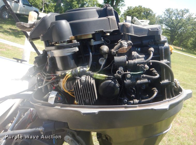 image for item GY9897 2003 Carolina Skiff J12  boat