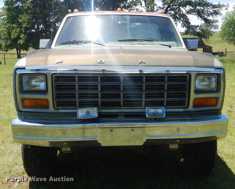 image for item GY9900 1981 Ford F250 Ranger  pickup truck