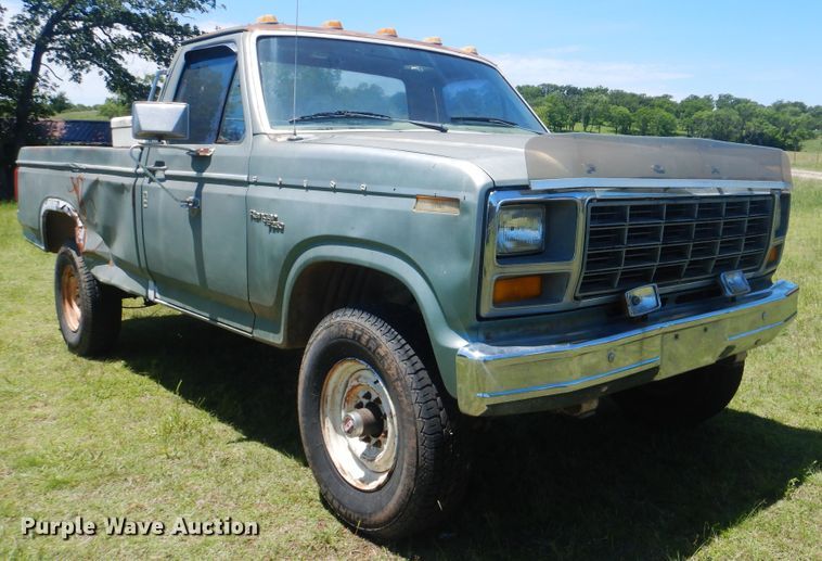 image for item GY9900 1981 Ford F250 Ranger  pickup truck