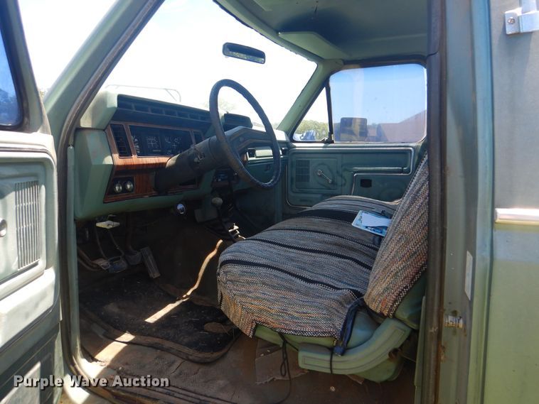 image for item GY9900 1981 Ford F250 Ranger  pickup truck