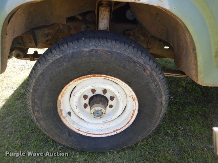 image for item GY9900 1981 Ford F250 Ranger  pickup truck