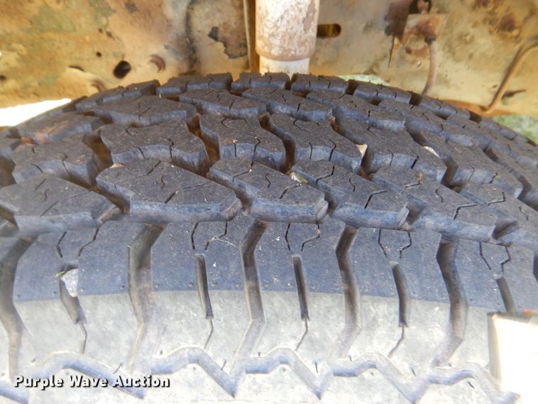 image for item GY9900 1981 Ford F250 Ranger  pickup truck