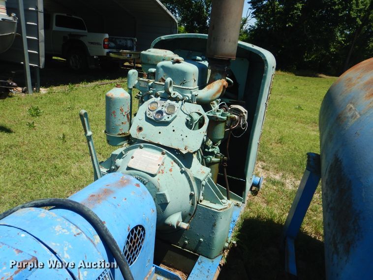 image for item GY9903 Detroit Diesel four cylinder diesel engine
