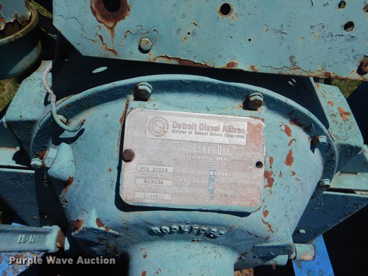 image for item GY9903 Detroit Diesel four cylinder diesel engine