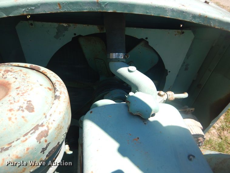 image for item GY9903 Detroit Diesel four cylinder diesel engine