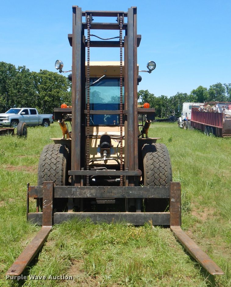 image for item GY9907 Mastercraft  forklift