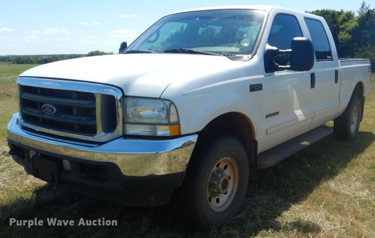 image for item GY9908 2002 Ford F250 Super Duty  Crew Cab pickup truck