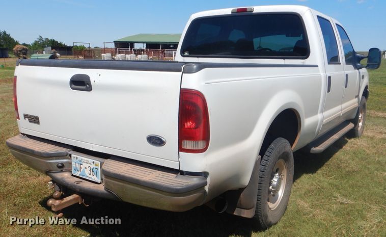 image for item GY9908 2002 Ford F250 Super Duty  Crew Cab pickup truck