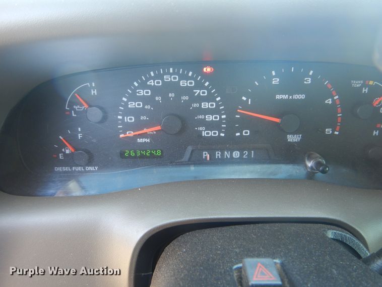 image for item GY9908 2002 Ford F250 Super Duty  Crew Cab pickup truck