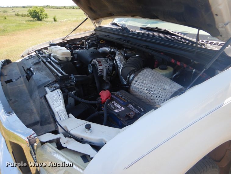 image for item GY9908 2002 Ford F250 Super Duty  Crew Cab pickup truck