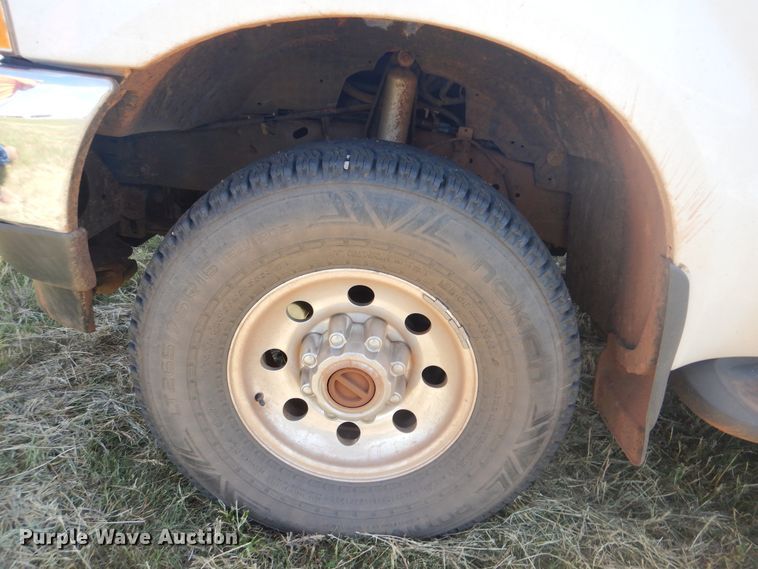 image for item GY9908 2002 Ford F250 Super Duty  Crew Cab pickup truck