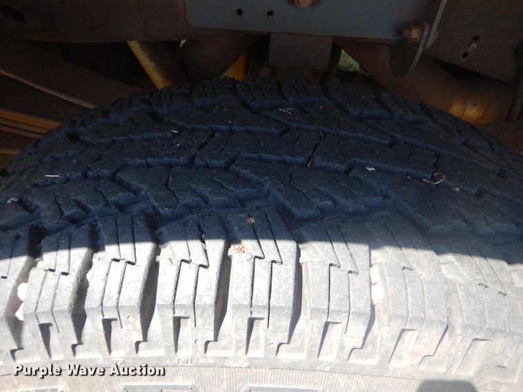 image for item GY9908 2002 Ford F250 Super Duty  Crew Cab pickup truck