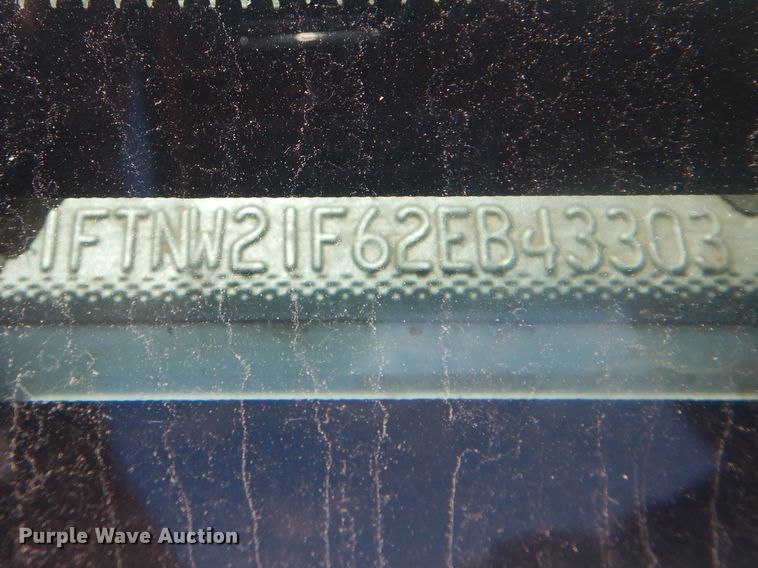 image for item GY9908 2002 Ford F250 Super Duty  Crew Cab pickup truck