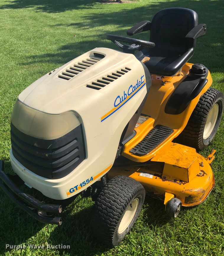 image for item H1486 2006 Cub Cadet GT1554 lawn mower