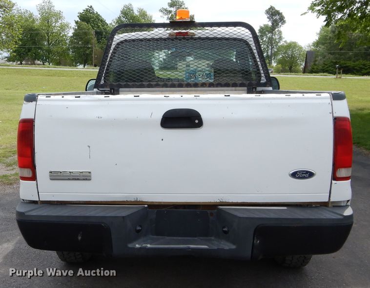 image for item HA9008 2005 Ford F250 Super Duty  pickup truck
