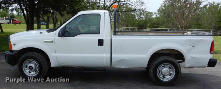 image for item HA9008 2005 Ford F250 Super Duty  pickup truck