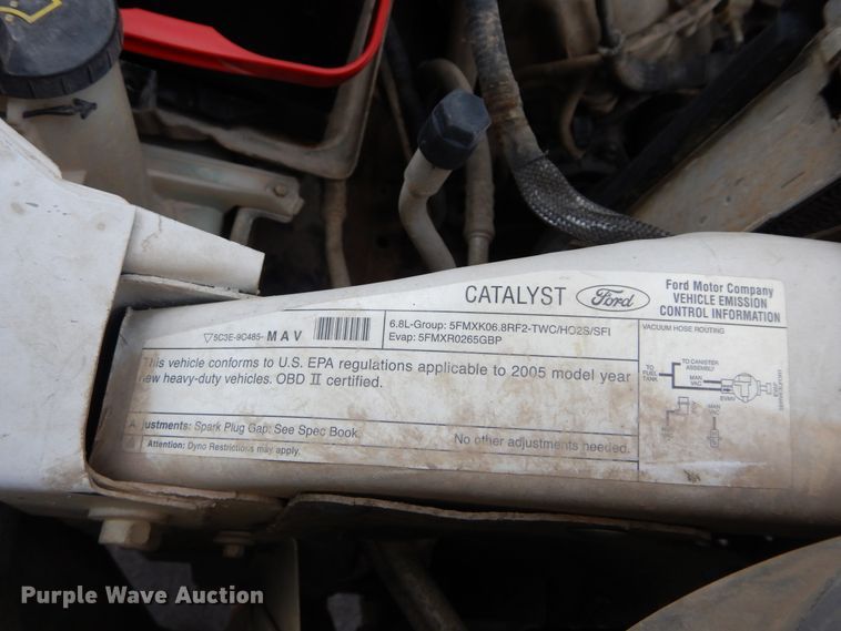 image for item HA9008 2005 Ford F250 Super Duty  pickup truck