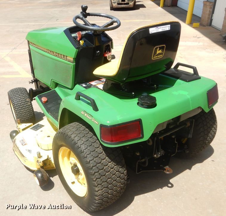 image for item HA9013 John Deere 425 lawn mower