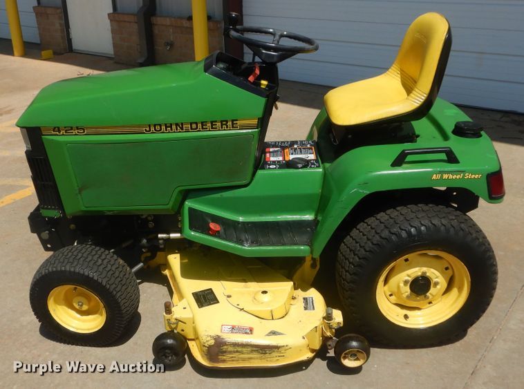 image for item HA9013 John Deere 425 lawn mower