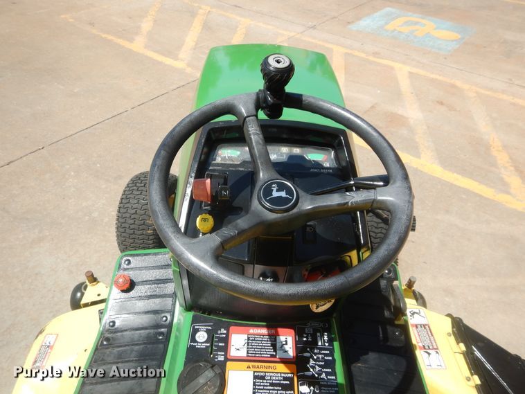 image for item HA9013 John Deere 425 lawn mower