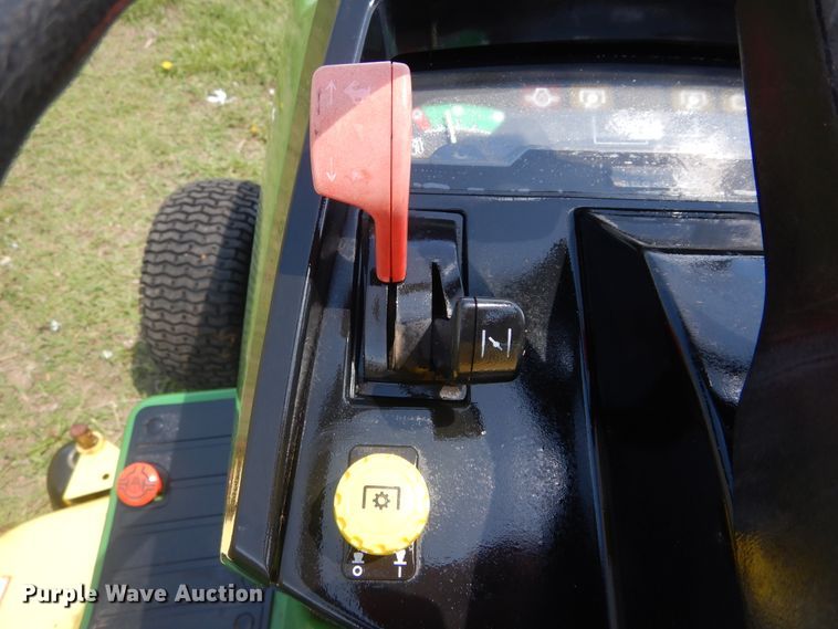 image for item HA9013 John Deere 425 lawn mower