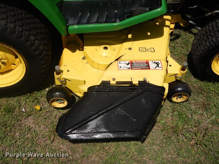 image for item HA9013 John Deere 425 lawn mower