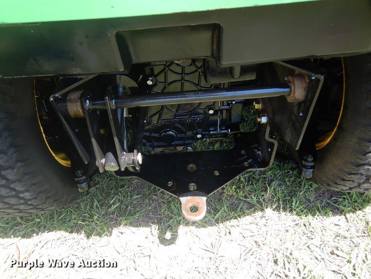 image for item HA9013 John Deere 425 lawn mower