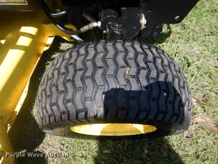 image for item HA9013 John Deere 425 lawn mower