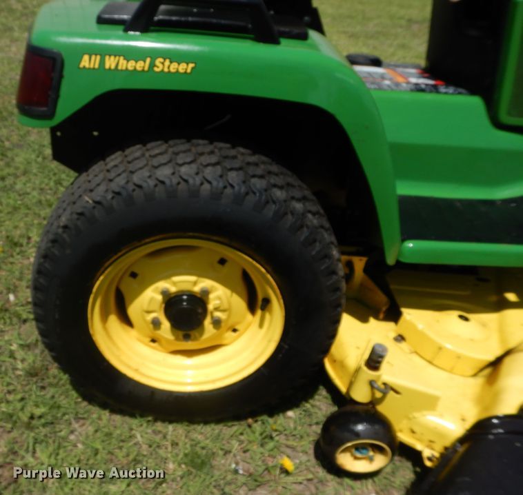 image for item HA9013 John Deere 425 lawn mower