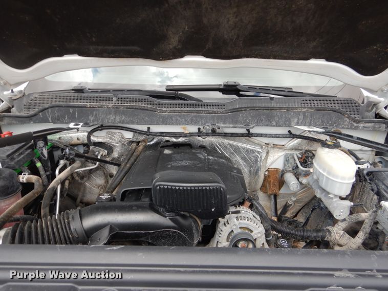 image for item HC9034 2017 Chevrolet Silverado 3500HD  Crew Cab pickup truck